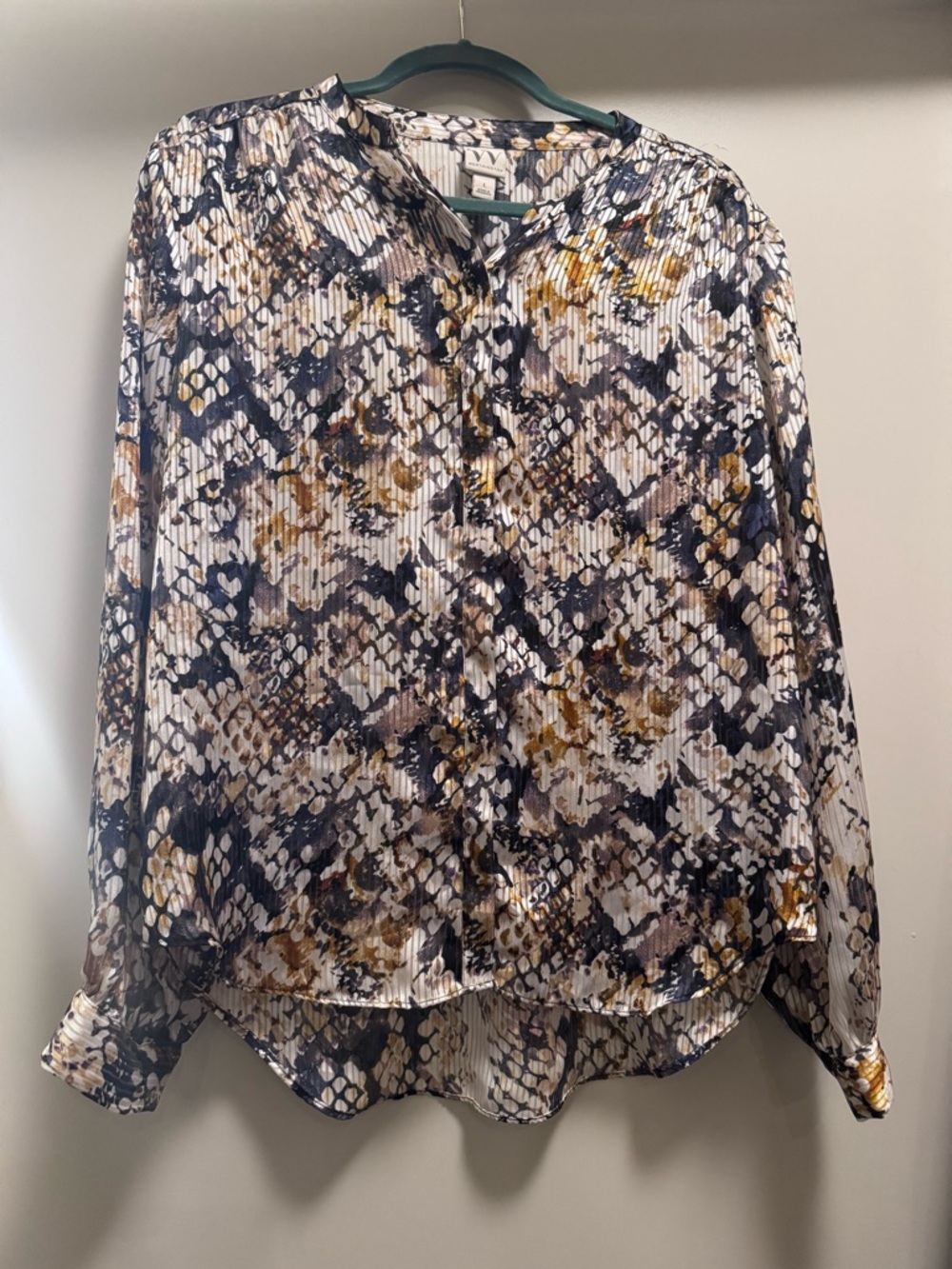 Worthington Abstract Pleated Button-Front Blouse in Navy, Cream & Gold